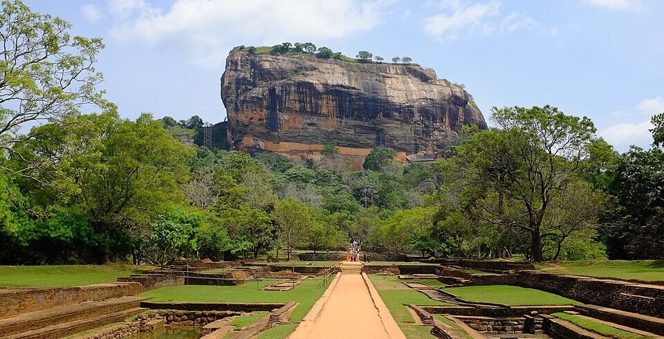 Sigiriya_(141688197)